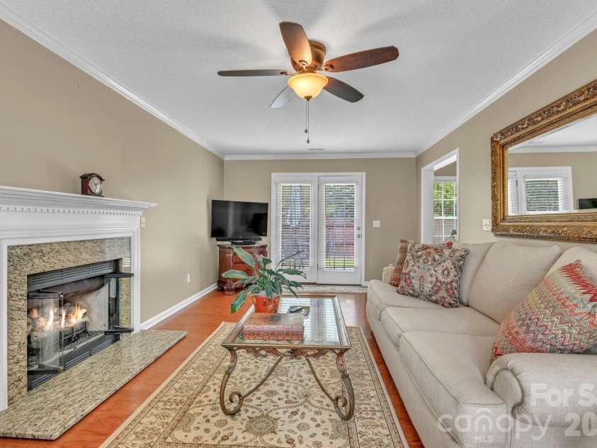 21 Sunberry Trail, Fletcher, NC 28732.  MLS# CAR4428651, YatesRealty ID 53395. 