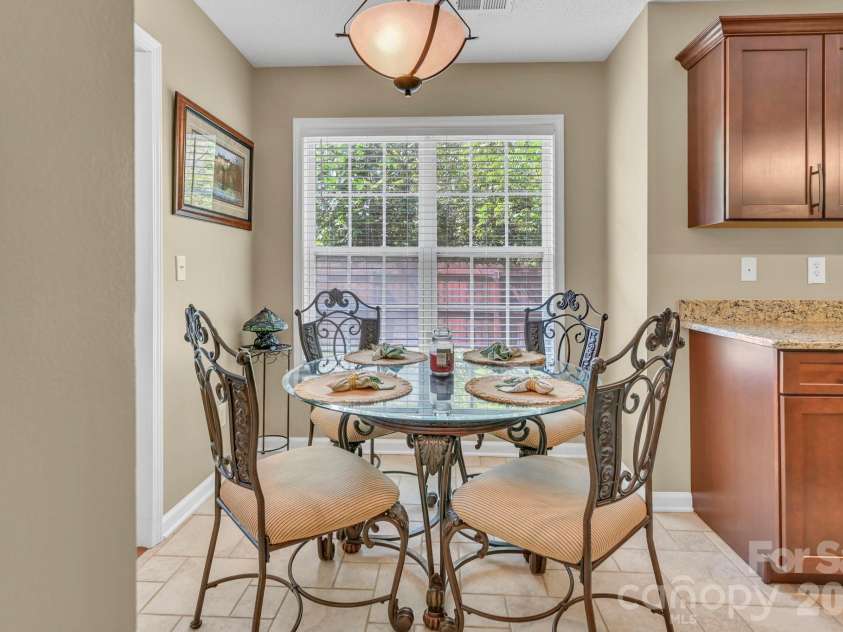 21 Sunberry Trail, Fletcher, NC 28732.  MLS# CAR4428651, YatesRealty ID 53395. 