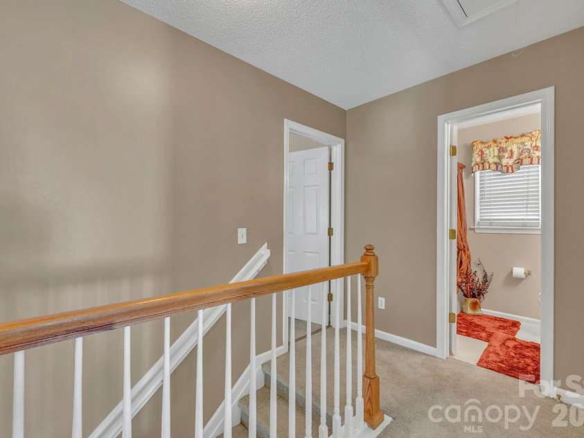 21 Sunberry Trail, Fletcher, NC 28732.  MLS# CAR4428651, YatesRealty ID 53395. 