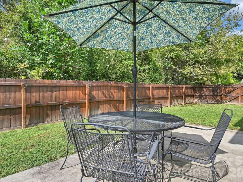 21 Sunberry Trail, Fletcher, NC 28732.  MLS# CAR4428651, YatesRealty ID 53395. 