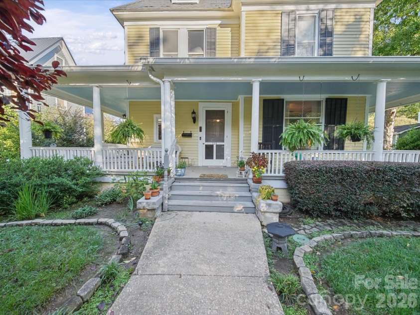 226 Ellis Street, Salisbury, NC 28144.  MLS# CAR4428996, YatesRealty ID 53399. 