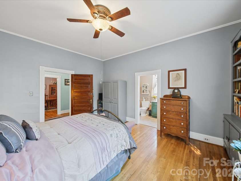 226 Ellis Street, Salisbury, NC 28144.  MLS# CAR4428996, YatesRealty ID 53399. 