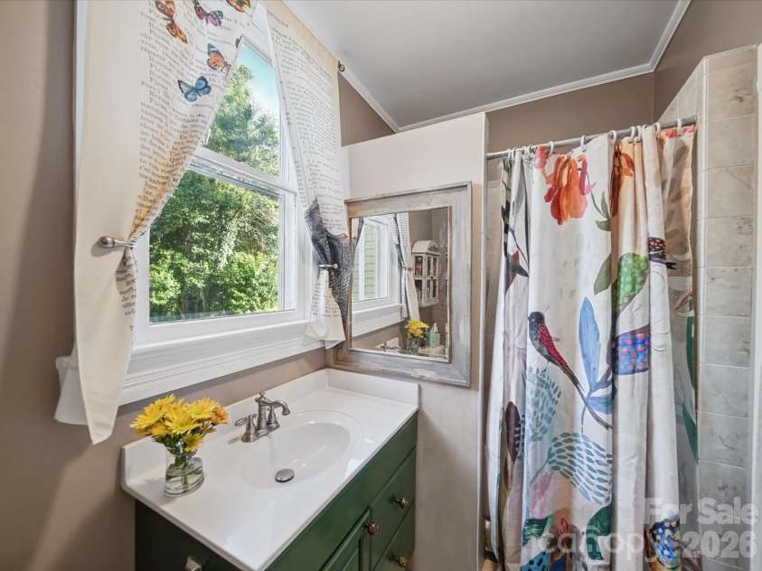 226 Ellis Street, Salisbury, NC 28144.  MLS# CAR4428996, YatesRealty ID 53399. 