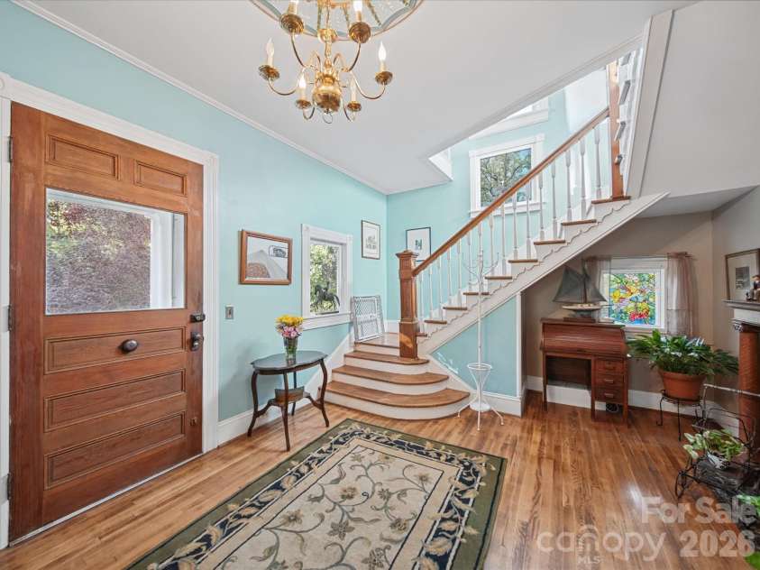 226 Ellis Street, Salisbury, NC 28144.  MLS# CAR4428996, YatesRealty ID 53399. Entry Foyer