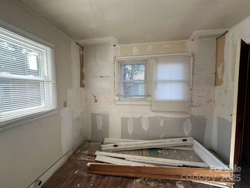 112 Elliott Street, Fort Mill, SC 29715.  MLS# CAR4327755, YatesRealty ID 534. 