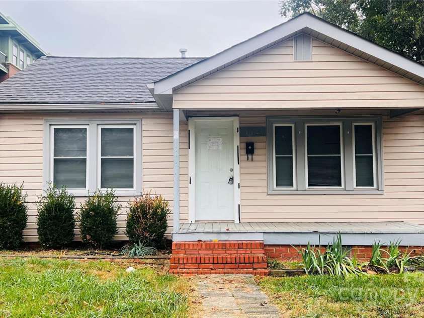 112 Elliott Street, Fort Mill, SC 29715.  MLS# CAR4327755, YatesRealty ID 534. 