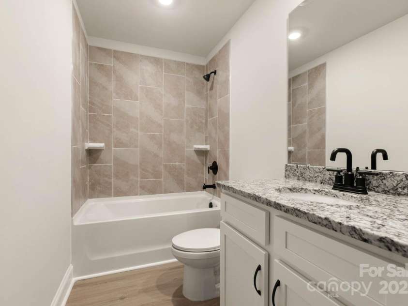 116 Kennford Trail, Troutman, NC 28166.  MLS# CAR4273336, YatesRealty ID 5340. Secondary bathroom