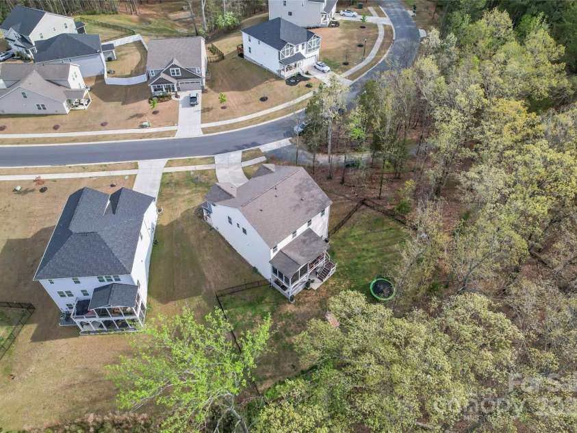18518 Lahaina Lane, Charlotte, NC 28278.  MLS# CAR4239324, YatesRealty ID 5340. 