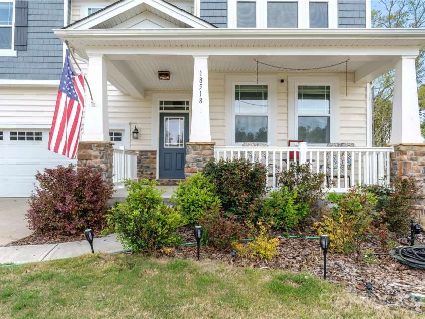18518 Lahaina Lane, Charlotte, NC 28278.  MLS# CAR4239324, YatesRealty ID 5340. 