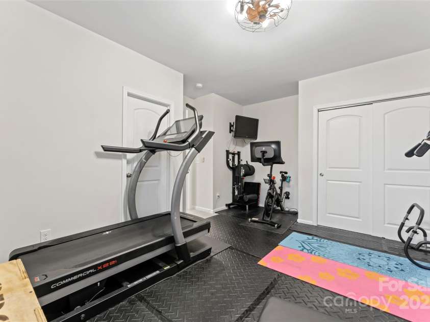 18518 Lahaina Lane, Charlotte, NC 28278.  MLS# CAR4239324, YatesRealty ID 5340. 