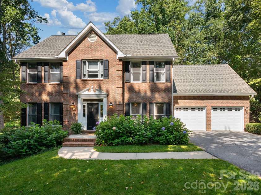 306 Red Fox Circle, Asheville, NC 28803.  MLS# CAR4425979, YatesRealty ID 53403. 