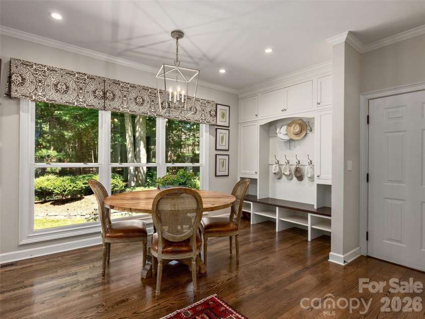 306 Red Fox Circle, Asheville, NC 28803.  MLS# CAR4425979, YatesRealty ID 53403. 