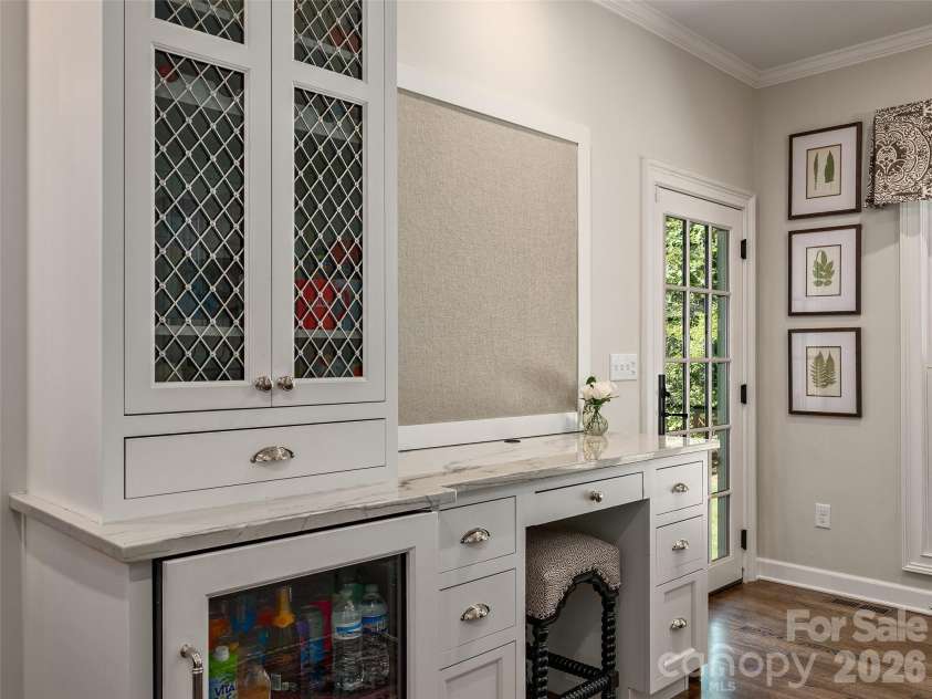 306 Red Fox Circle, Asheville, NC 28803.  MLS# CAR4425979, YatesRealty ID 53403. 