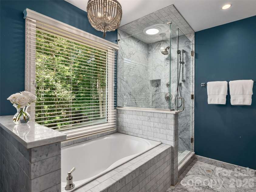 306 Red Fox Circle, Asheville, NC 28803.  MLS# CAR4425979, YatesRealty ID 53403. 