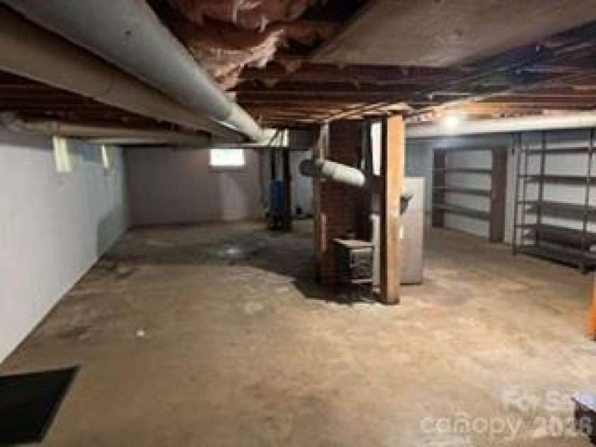 1110 Ridge Road, Hendersonville, NC 28792.  MLS# CAR4426893, YatesRealty ID 53404. 