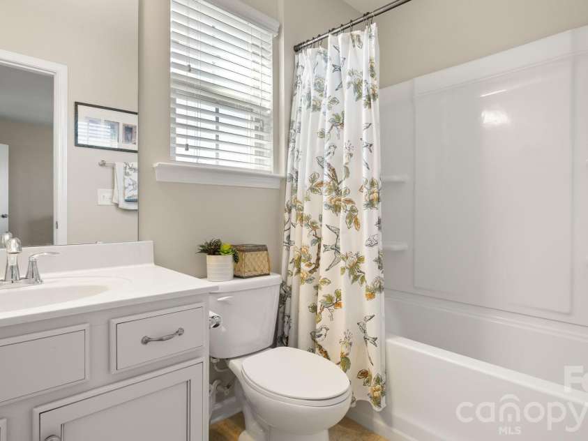 2514 Richland Balsam Drive, Fort Mill, SC 29715.  MLS# CAR4429043, YatesRealty ID 53407. 