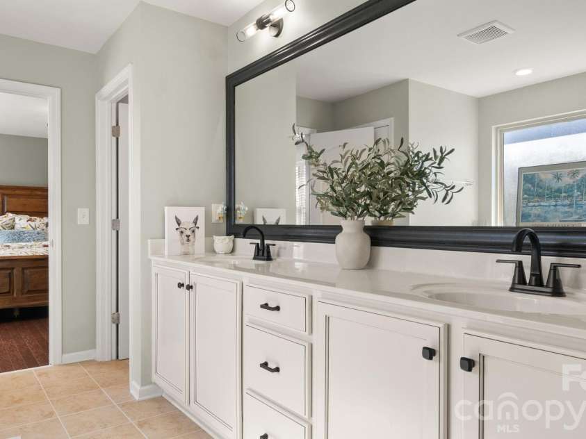 2514 Richland Balsam Drive, Fort Mill, SC 29715.  MLS# CAR4429043, YatesRealty ID 53407. 