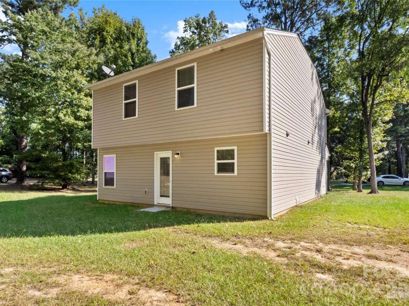 505 Broome Street, Monroe, NC 28110.  MLS# CAR4428992, YatesRealty ID 53408. 