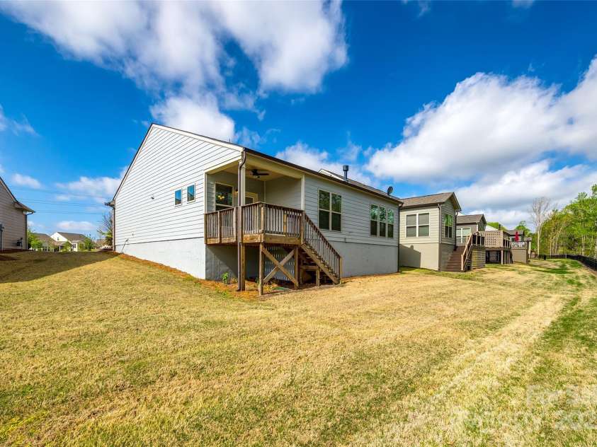 1625 Carolina Orchards Boulevard, Fort Mill, SC 29715.  MLS# CAR4242570, YatesRealty ID 5341. 