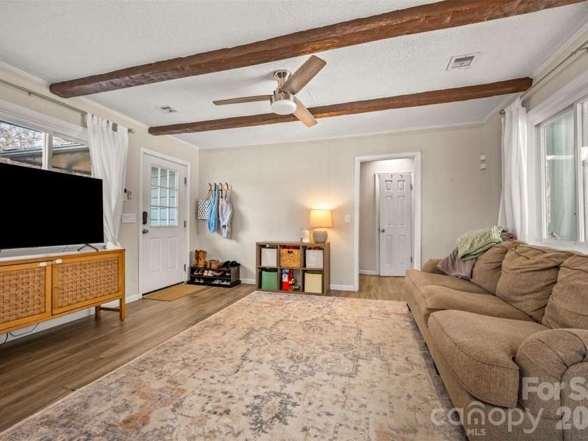 1685 Lynn Road, Columbus, NC 28722.  MLS# CAR4341868, YatesRealty ID 5341. 