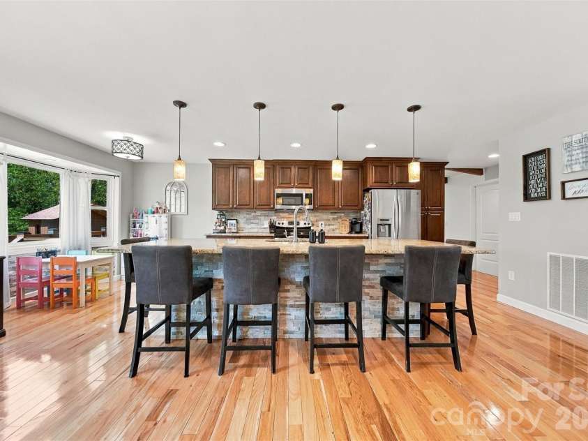 2094 South Fork Drive, Morganton, NC 28655.  MLS# CAR4428817, YatesRealty ID 53410. 