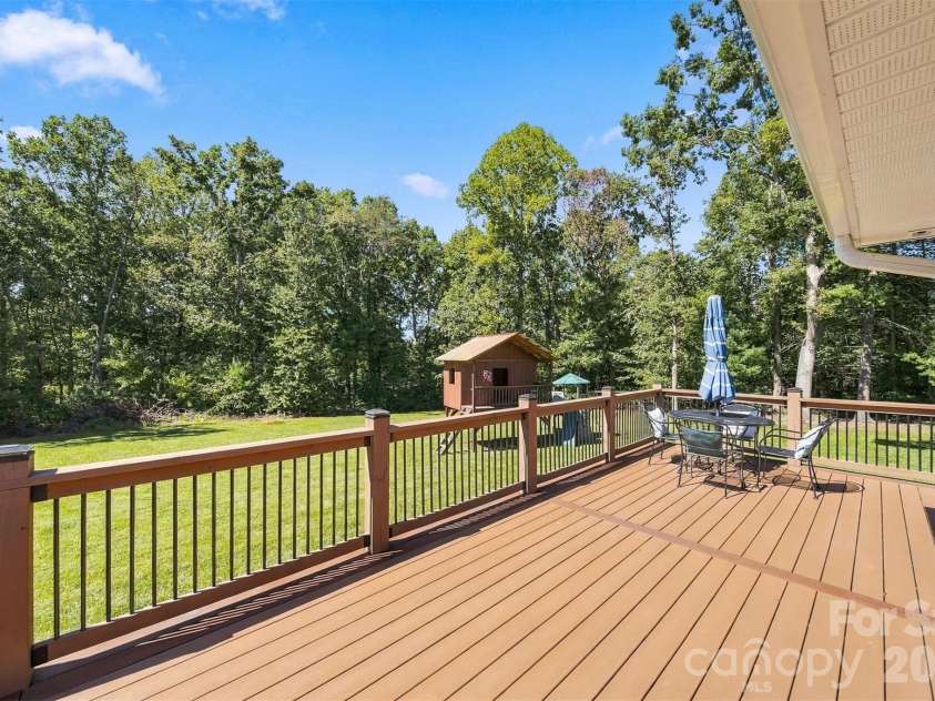 2094 South Fork Drive, Morganton, NC 28655.  MLS# CAR4428817, YatesRealty ID 53410. Trex decking