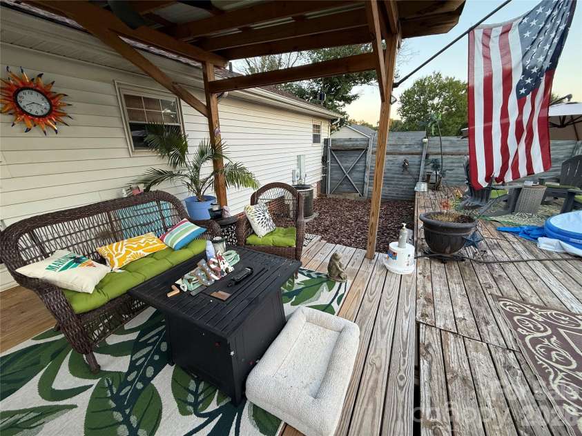 110 Red Oak Lane, Salisbury, NC 28146.  MLS# CAR4429008, YatesRealty ID 53412. Deck 3