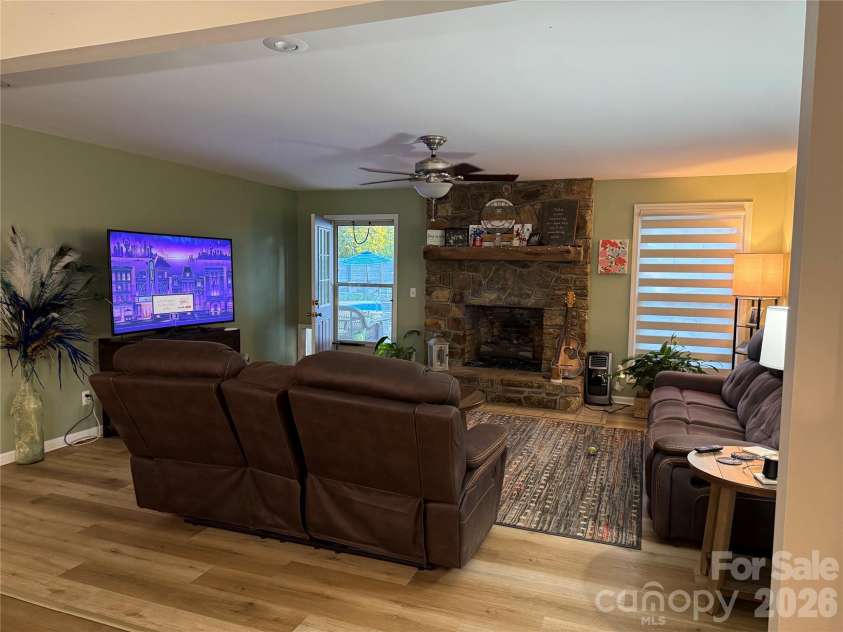 110 Red Oak Lane, Salisbury, NC 28146.  MLS# CAR4429008, YatesRealty ID 53412. Greatroom 2