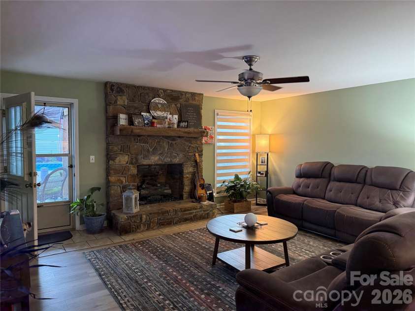 110 Red Oak Lane, Salisbury, NC 28146.  MLS# CAR4429008, YatesRealty ID 53412. Greatroom 4