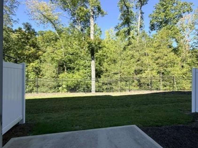 1027 Grays Mill Road, Charlotte, NC 28215.  MLS# CAR4429050, YatesRealty ID 53413. 
