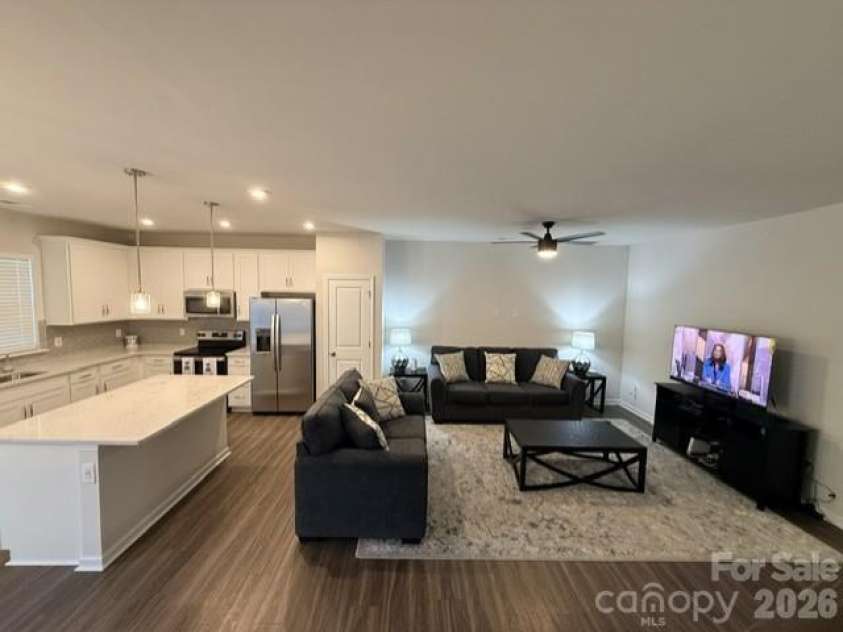 1027 Grays Mill Road, Charlotte, NC 28215.  MLS# CAR4429050, YatesRealty ID 53413. 