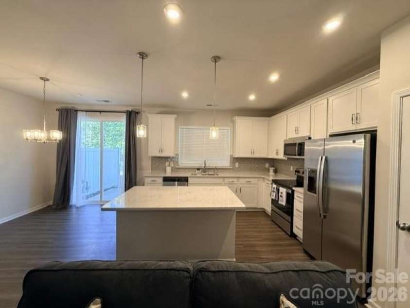 1027 Grays Mill Road, Charlotte, NC 28215.  MLS# CAR4429050, YatesRealty ID 53413. 