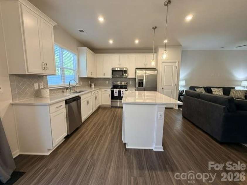 1027 Grays Mill Road, Charlotte, NC 28215.  MLS# CAR4429050, YatesRealty ID 53413. 