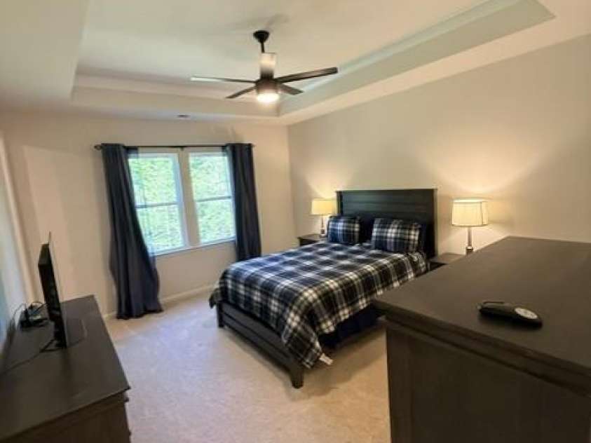 1027 Grays Mill Road, Charlotte, NC 28215.  MLS# CAR4429050, YatesRealty ID 53413. PB