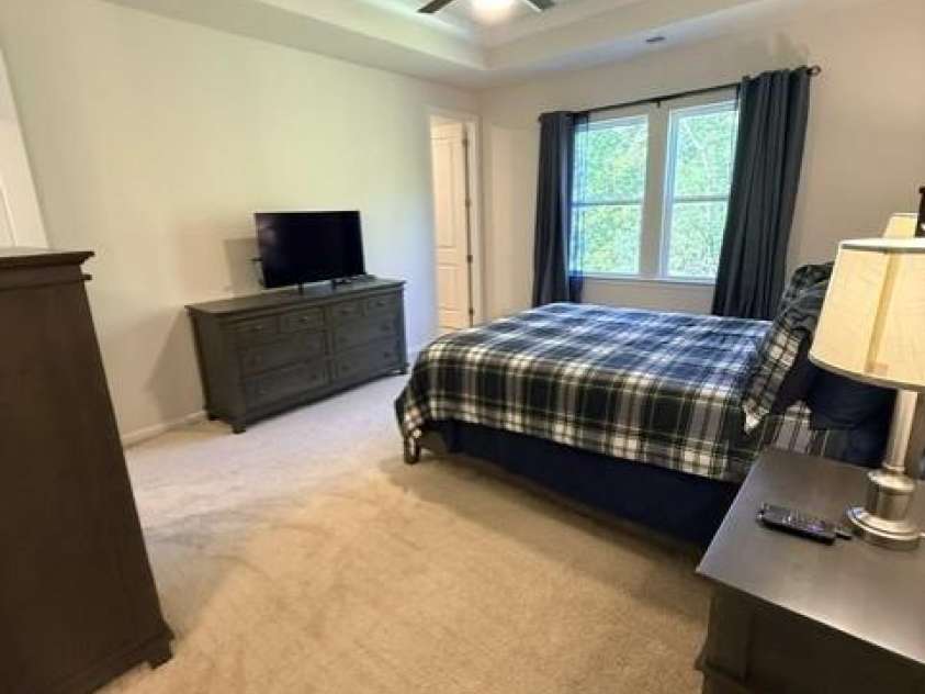 1027 Grays Mill Road, Charlotte, NC 28215.  MLS# CAR4429050, YatesRealty ID 53413. PB