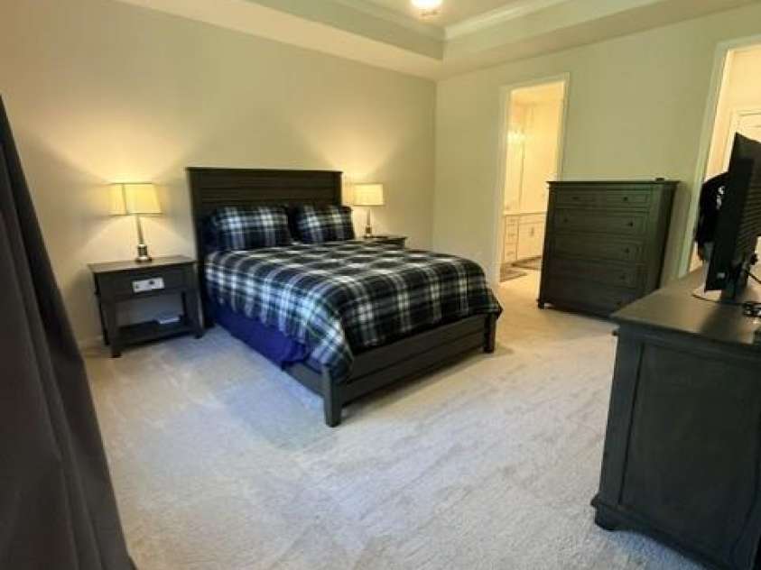 1027 Grays Mill Road, Charlotte, NC 28215.  MLS# CAR4429050, YatesRealty ID 53413. PB