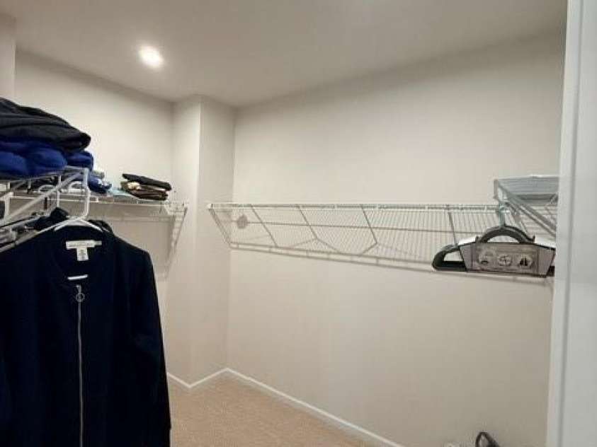 1027 Grays Mill Road, Charlotte, NC 28215.  MLS# CAR4429050, YatesRealty ID 53413. Primary walk in closet
