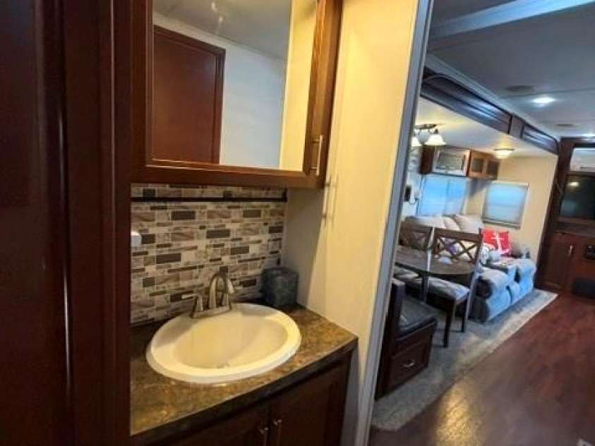 325 Mount View Lane, New London, NC 28127.  MLS# CAR4429063, YatesRealty ID 53414. 
