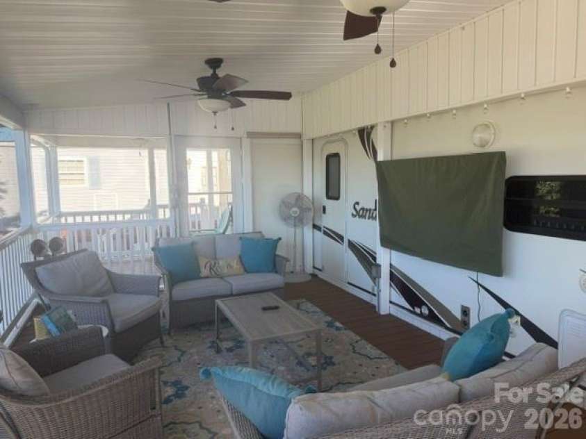 325 Mount View Lane, New London, NC 28127.  MLS# CAR4429063, YatesRealty ID 53414. 