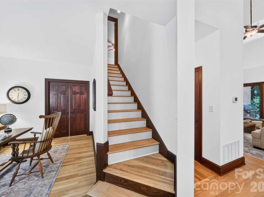 8619 Cedar Knoll Drive, Waxhaw, NC 28173.  MLS# CAR4424655, YatesRealty ID 53415. 