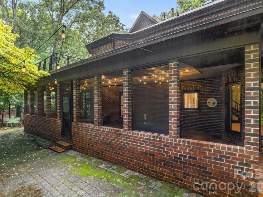 8619 Cedar Knoll Drive, Waxhaw, NC 28173.  MLS# CAR4424655, YatesRealty ID 53415. 