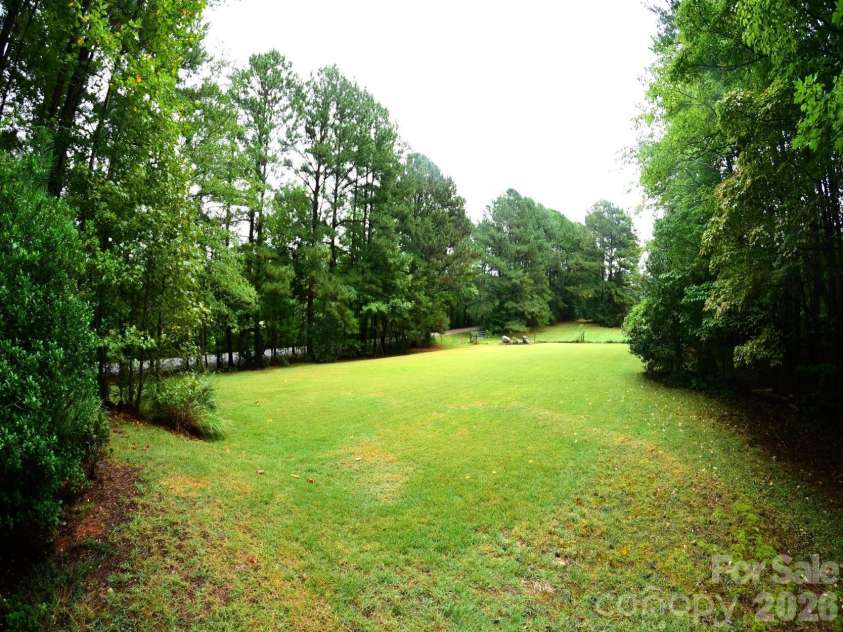 8619 Cedar Knoll Drive, Waxhaw, NC 28173.  MLS# CAR4424655, YatesRealty ID 53415. 