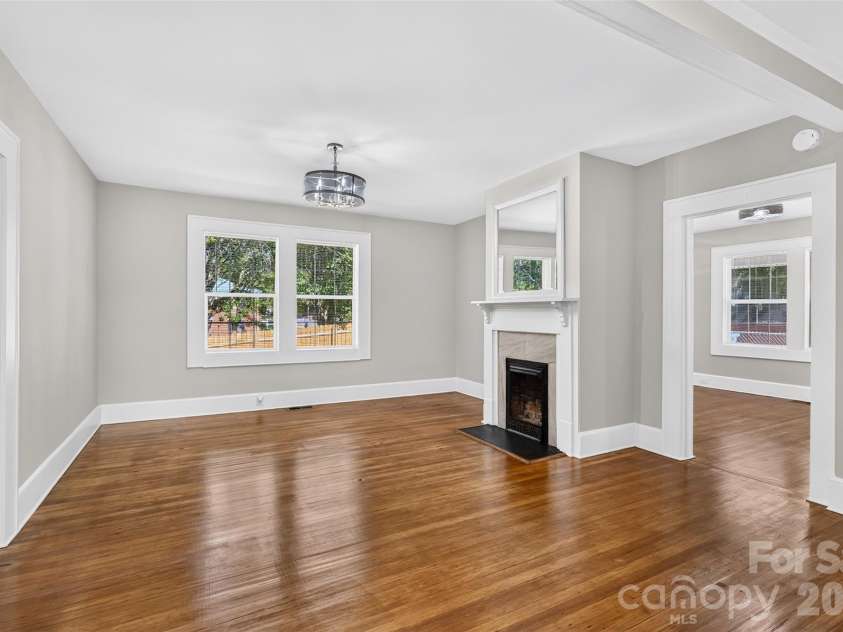 406 Market Street, Lancaster, SC 29720.  MLS# CAR4421298, YatesRealty ID 53418. 