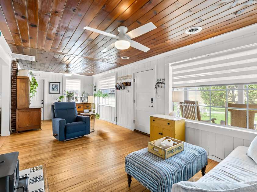 2024 Gilliam Mountain Road, Hendersonville, NC 28792.  MLS# CAR4244277, YatesRealty ID 5342. Spacious, bright, & airy!