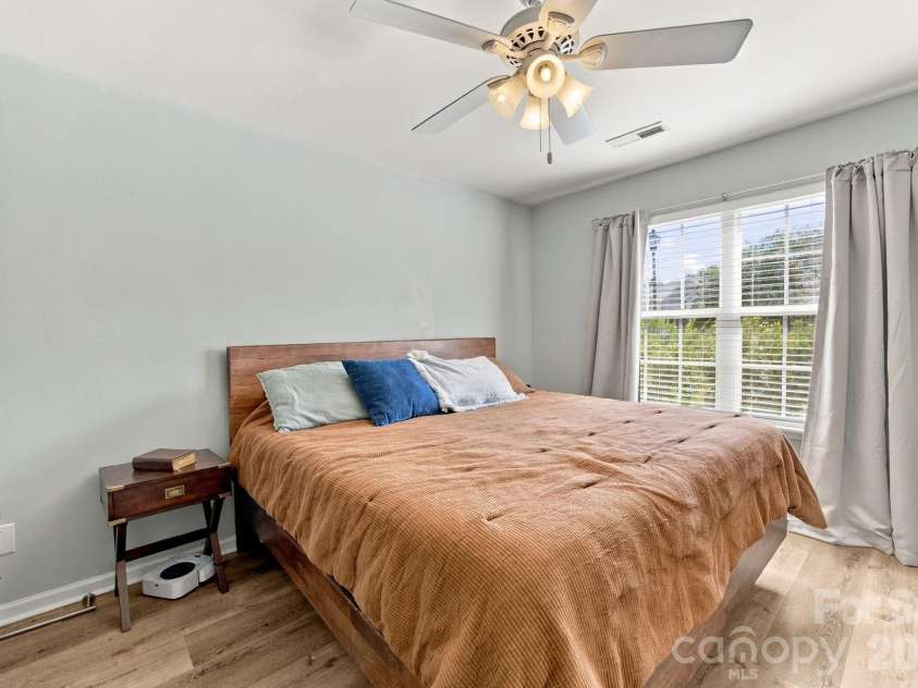 931 Par One Court, Fort Mill, SC 29715.  MLS# CAR4425840, YatesRealty ID 53421. 