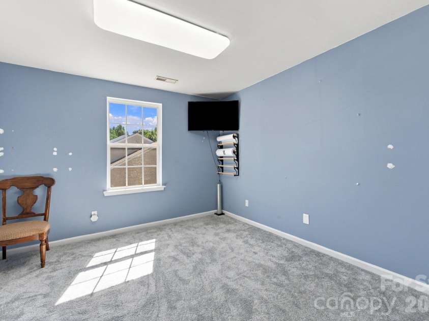 931 Par One Court, Fort Mill, SC 29715.  MLS# CAR4425840, YatesRealty ID 53421. 