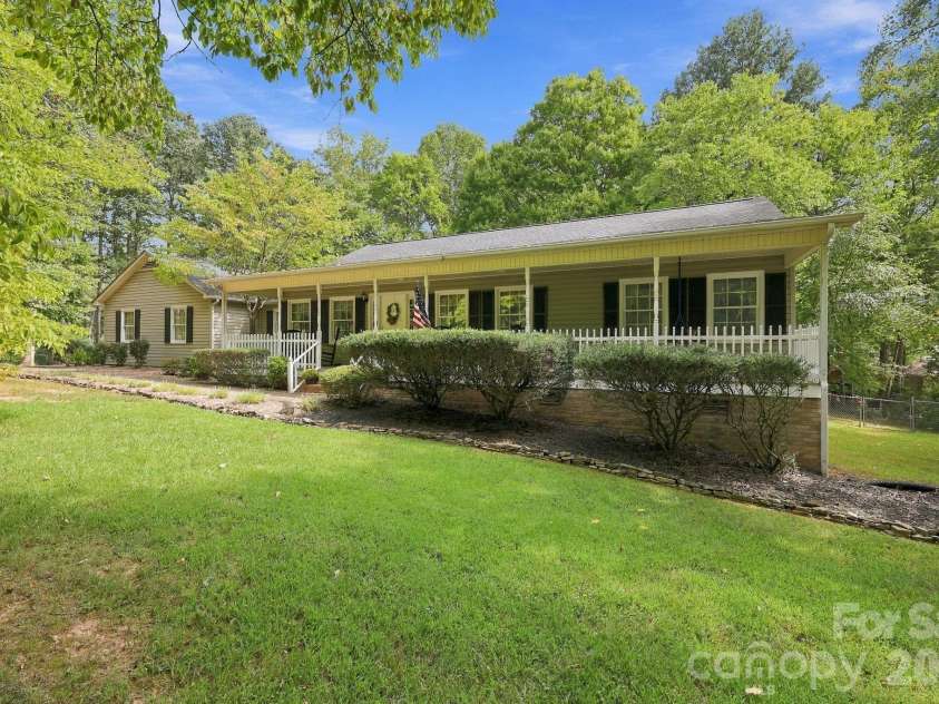 31883 Ameron Circle, Albemarle, NC 28001.  MLS# CAR4426721, YatesRealty ID 53423. Welcome to 31833 Ameron Circle.
