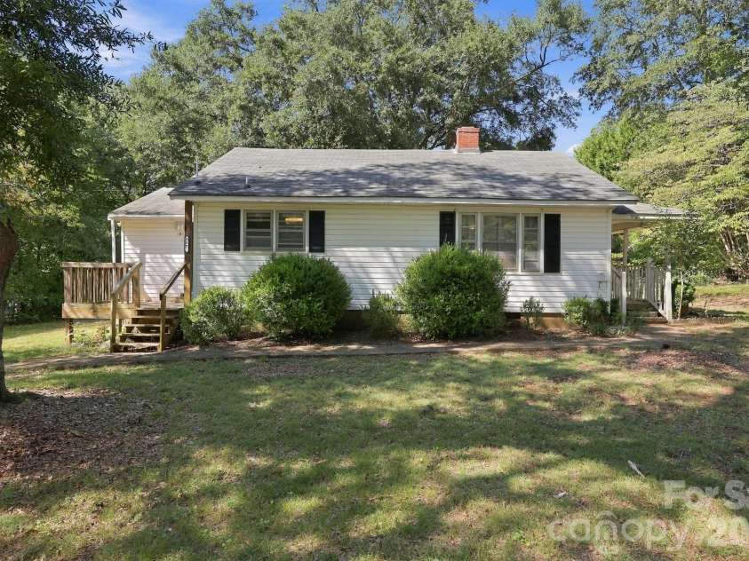 597 Boss Moore Road, Ellenboro, NC 28040.  MLS# CAR4427294, YatesRealty ID 53427. 