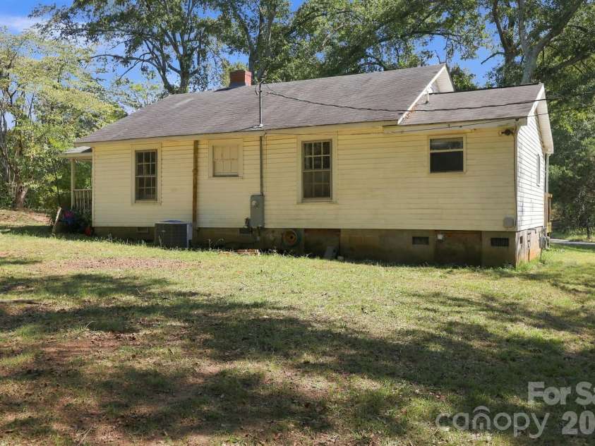 597 Boss Moore Road, Ellenboro, NC 28040.  MLS# CAR4427294, YatesRealty ID 53427. 