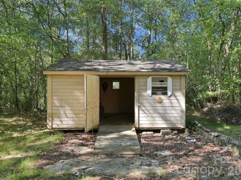 597 Boss Moore Road, Ellenboro, NC 28040.  MLS# CAR4427294, YatesRealty ID 53427. 